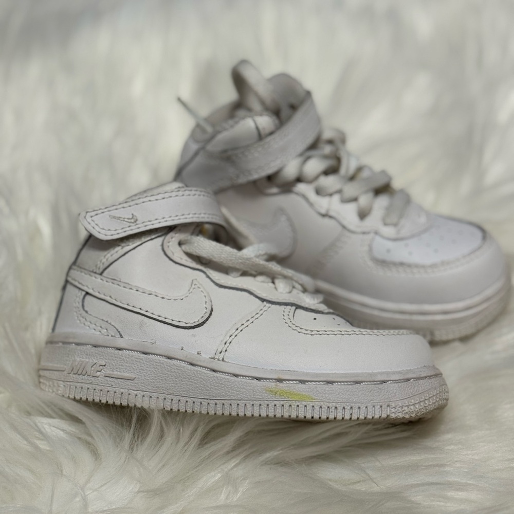 Nike AF1 Kids Mid 7c  White Sneakers